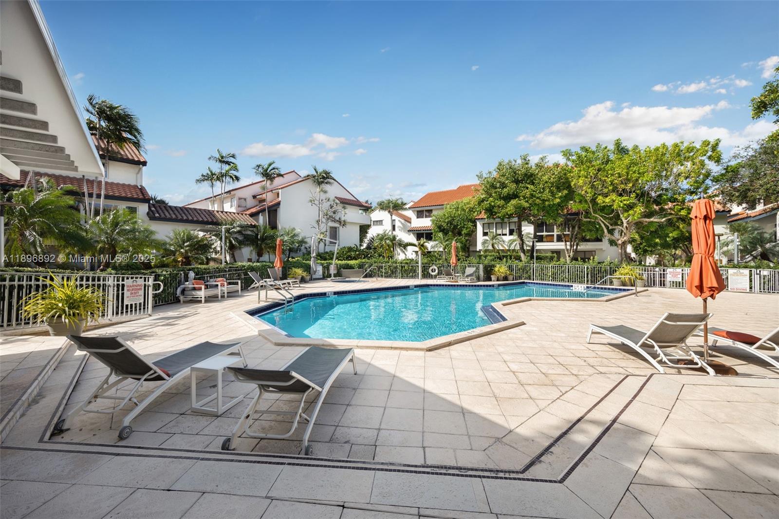 2000 S Bayshore Dr #4 Coconut Grove, FL 33133