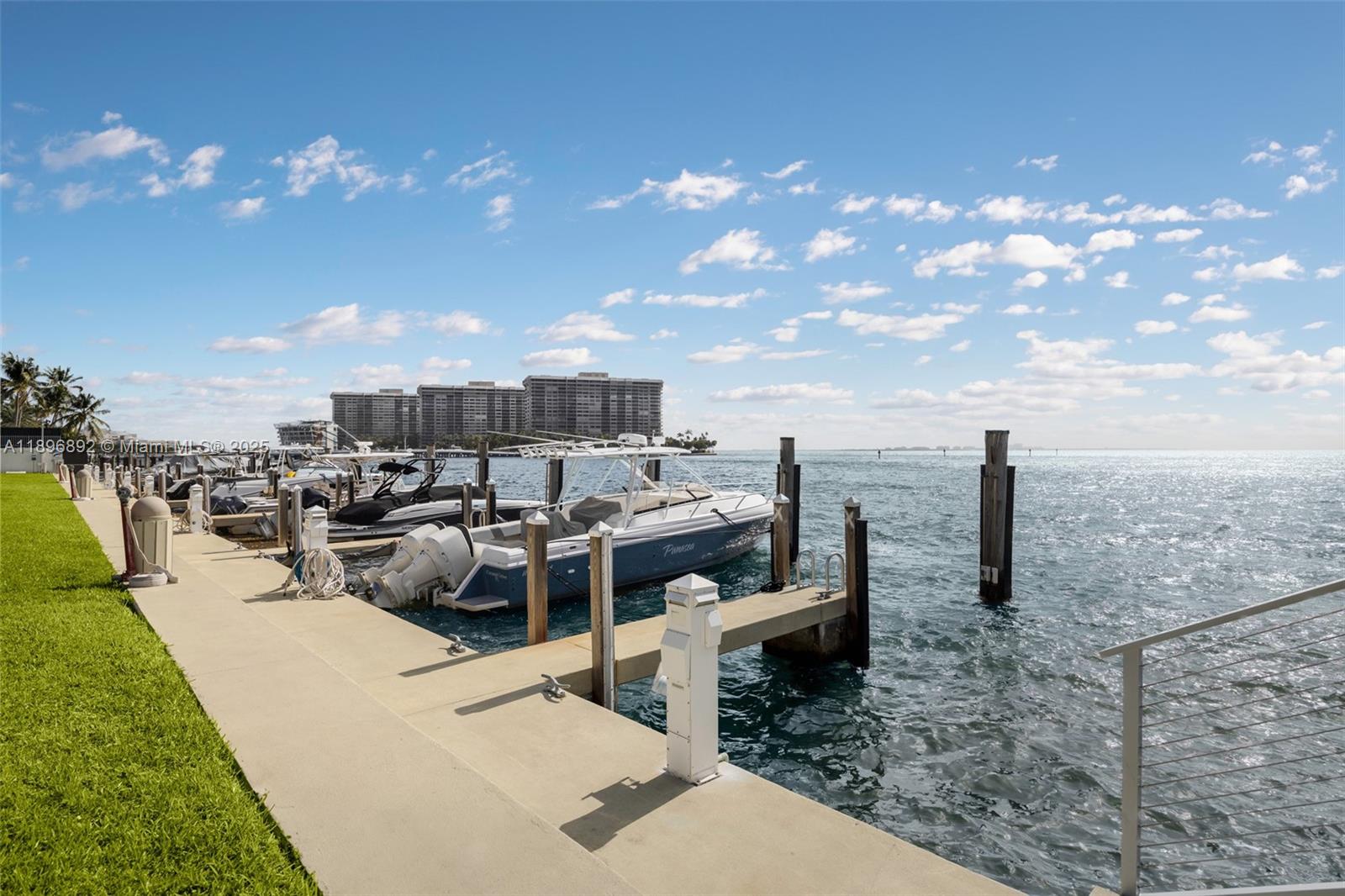 2000 S Bayshore Dr #4 Coconut Grove, FL 33133