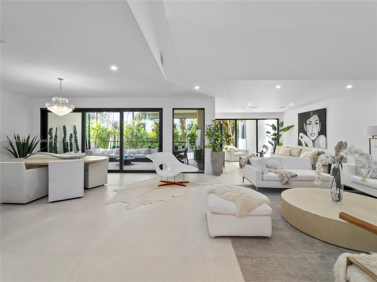 2000 S Bayshore Dr #4 Coconut Grove, FL 33133