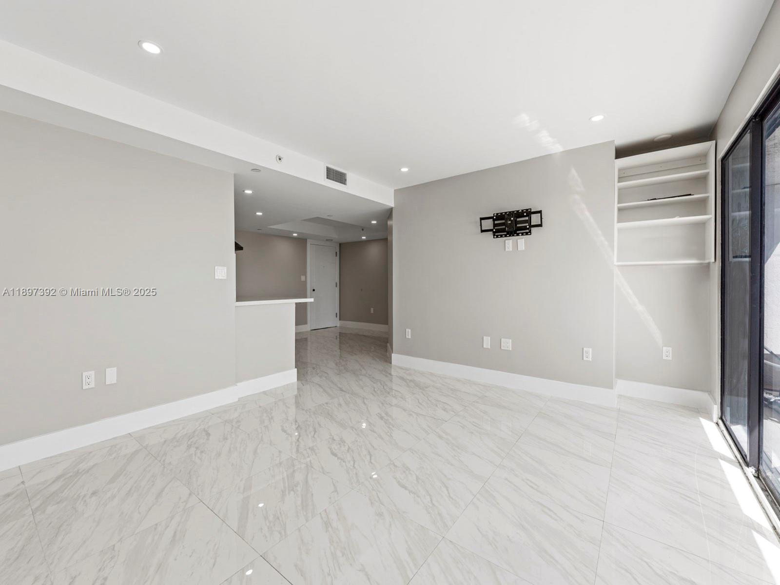 911 E Ponce De Leon Blvd #1601 Coral Gables, FL 33134