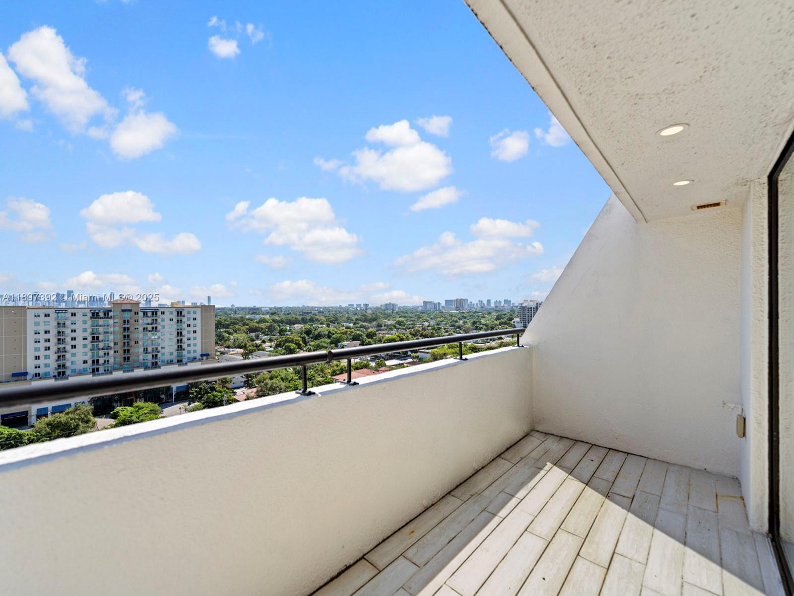 911 E Ponce De Leon Blvd #1601 Coral Gables, FL 33134