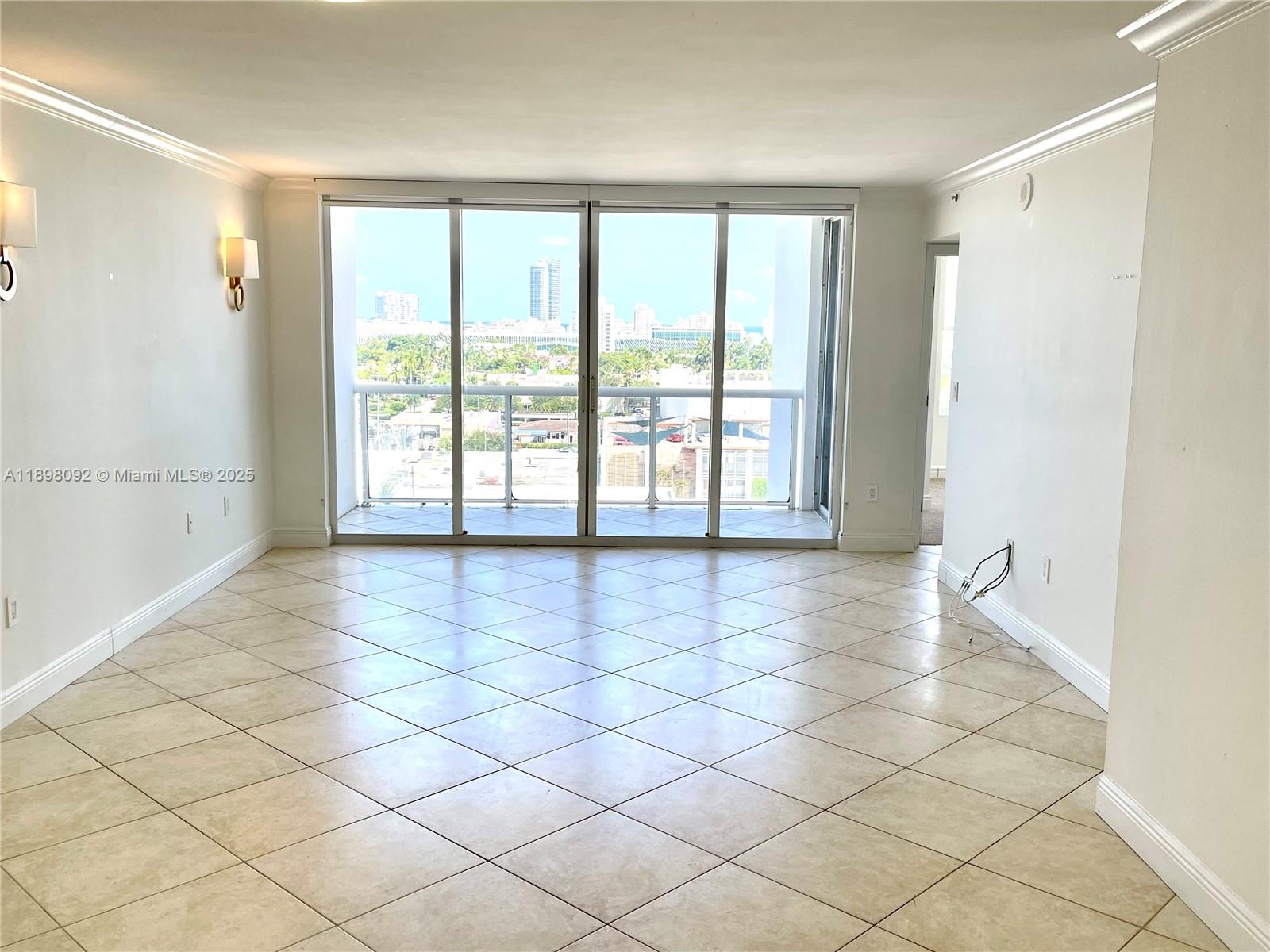 1800 Sunset Harbour Dr #1201