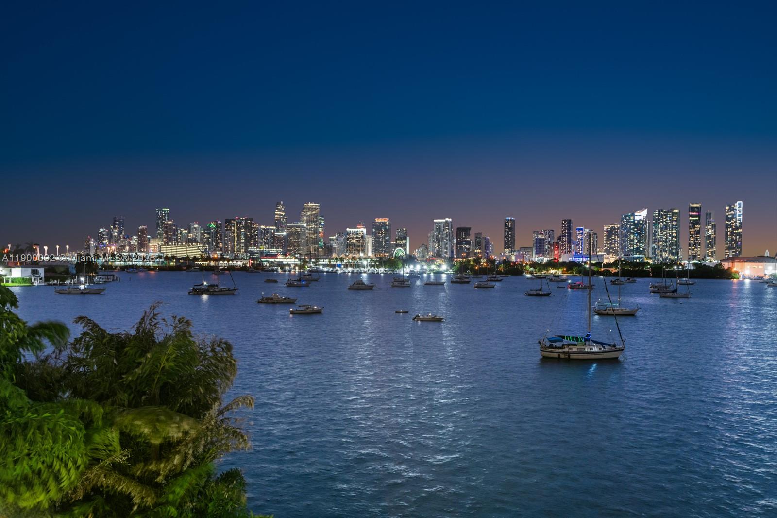 440 S Hibiscus Dr Miami Beach, FL 33139