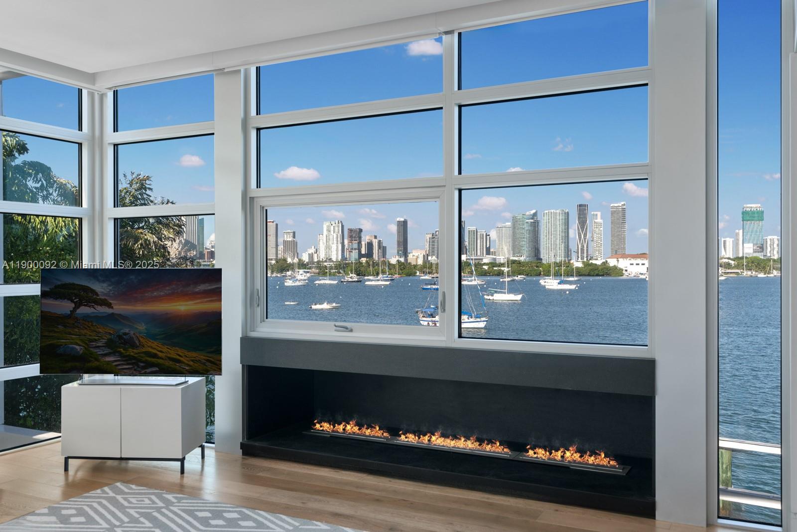 440 S Hibiscus Dr Miami Beach, FL 33139