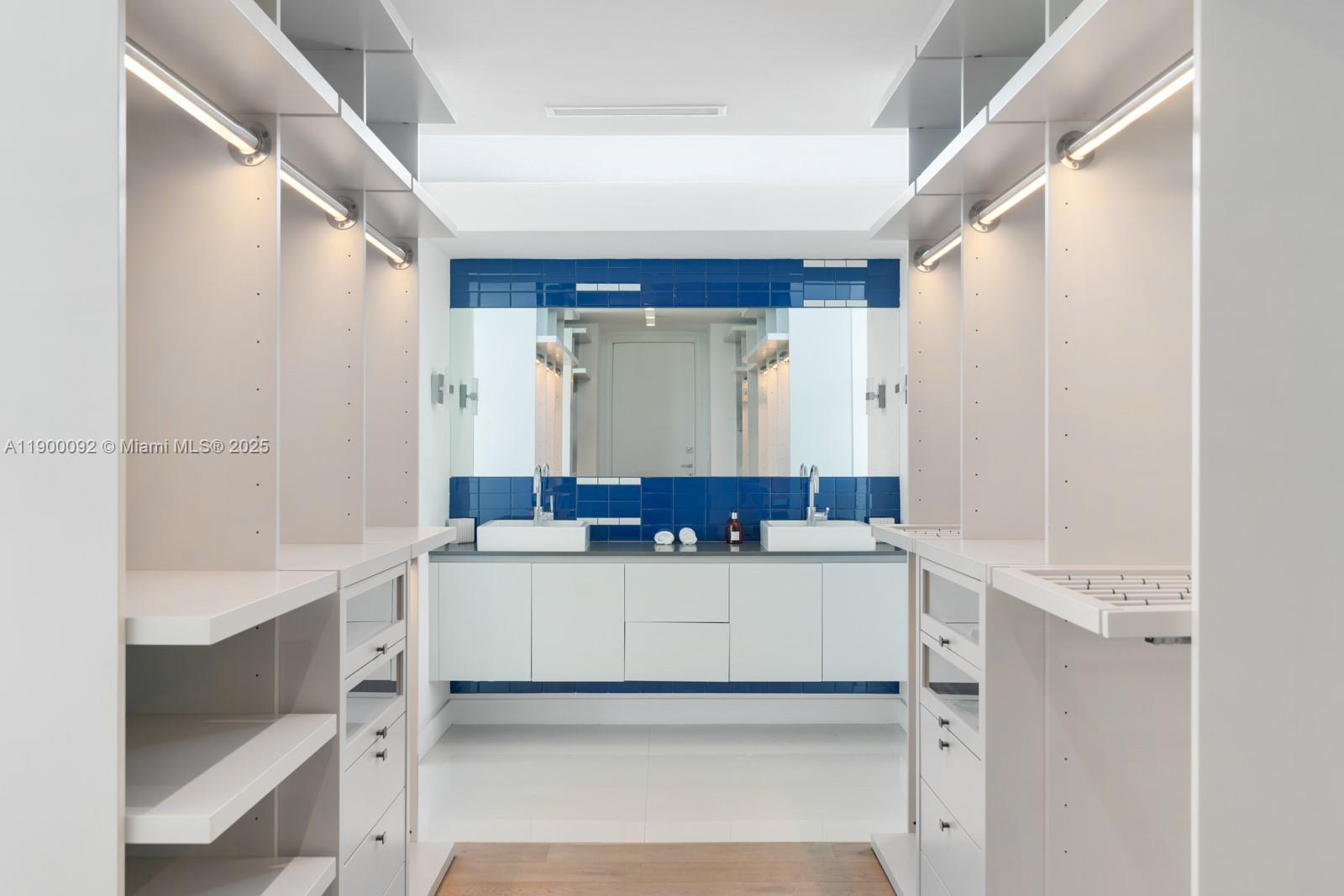 440 S Hibiscus Dr Miami Beach, FL 33139