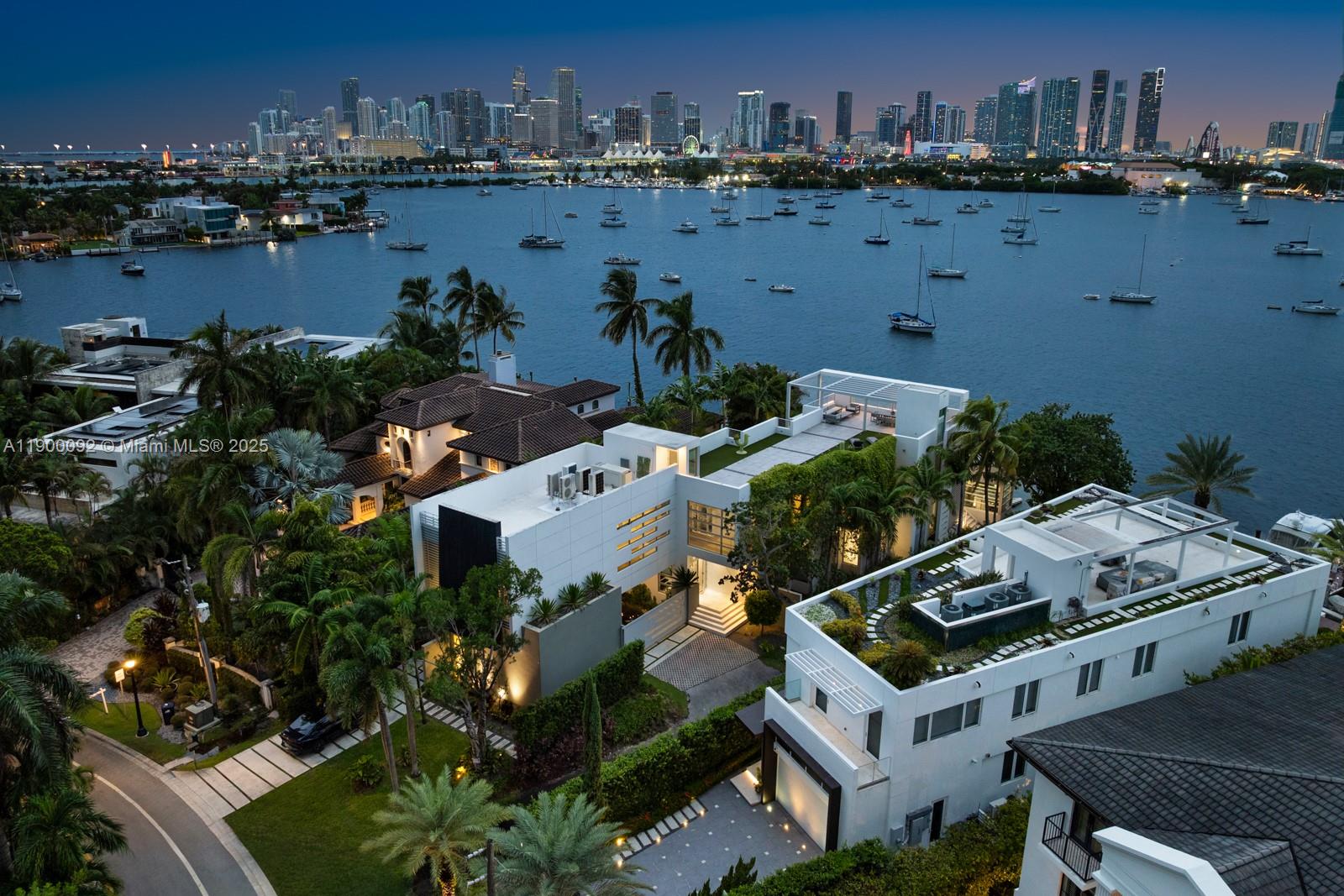 440 S Hibiscus Dr Miami Beach, FL 33139