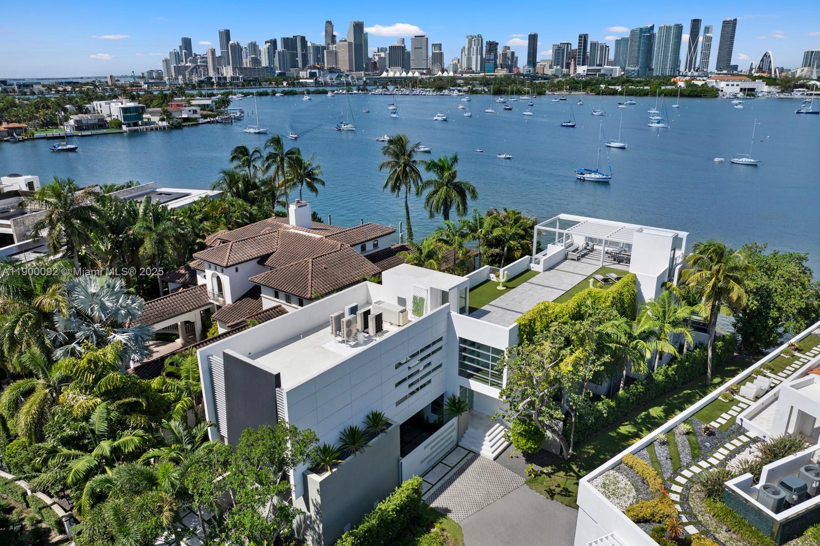 440 S Hibiscus Dr Miami Beach, FL 33139