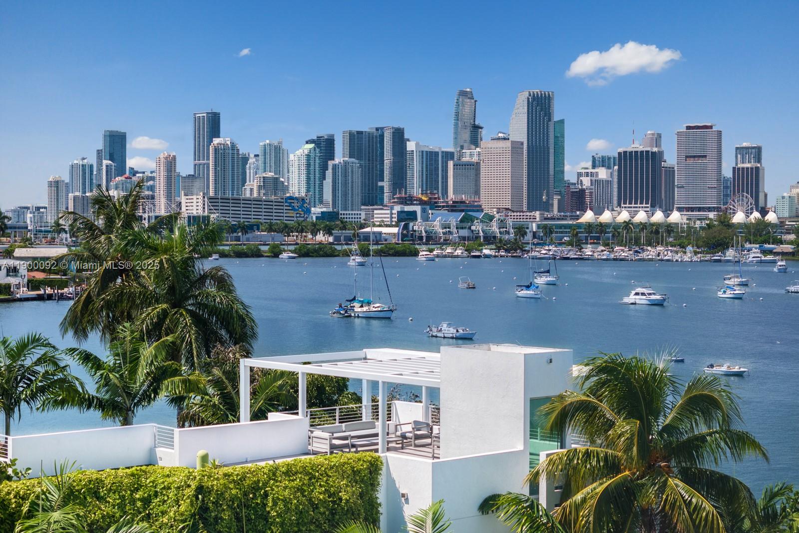 440 S Hibiscus Dr Miami Beach, FL 33139