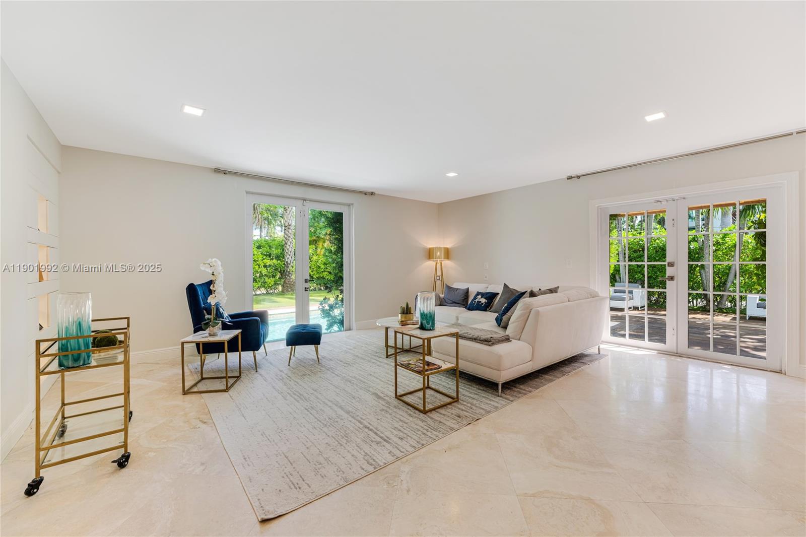 140 N Hibiscus Dr Miami Beach, FL 33139