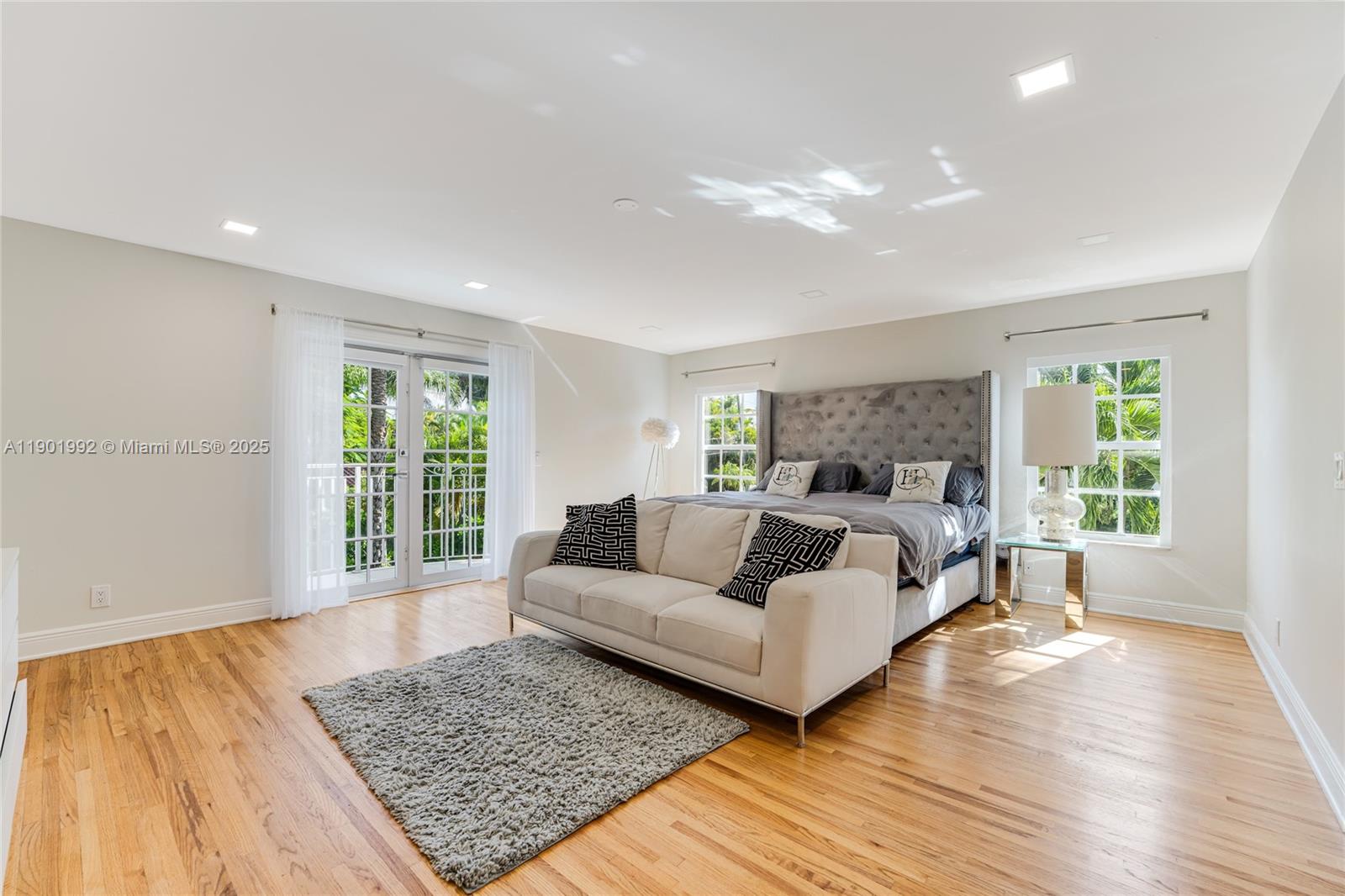 140 N Hibiscus Dr Miami Beach, FL 33139