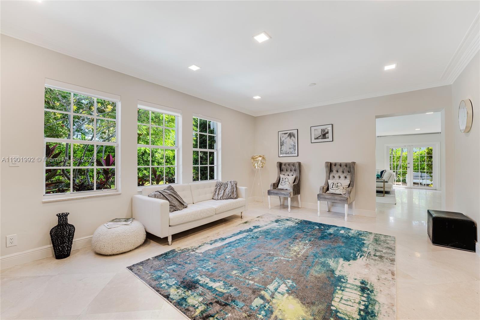 140 N Hibiscus Dr Miami Beach, FL 33139