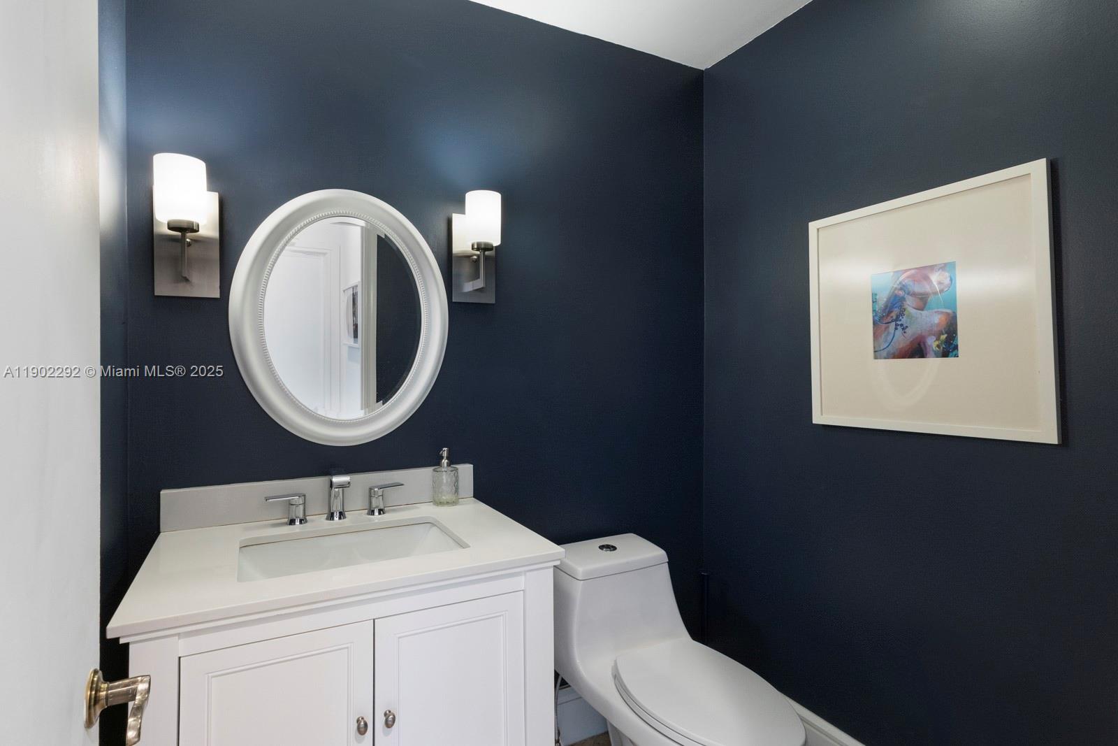 11003 SW 77th Ct Cir Pinecrest, FL 33156