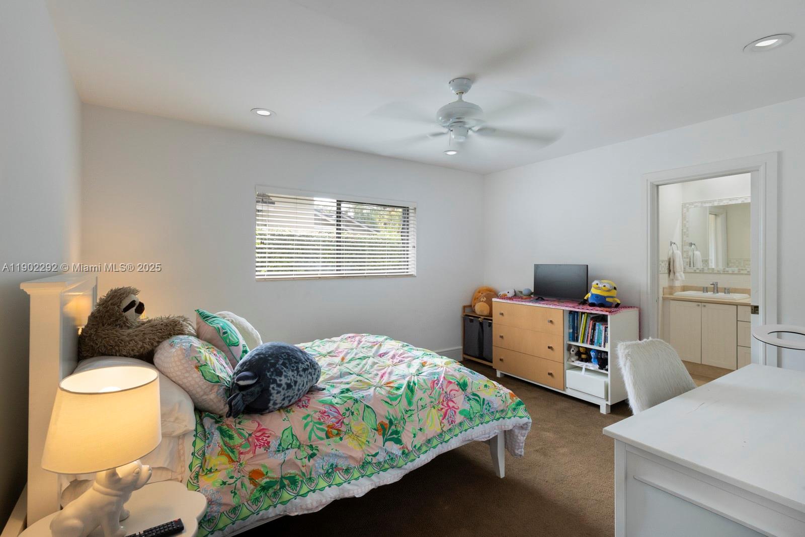 11003 SW 77th Ct Cir Pinecrest, FL 33156