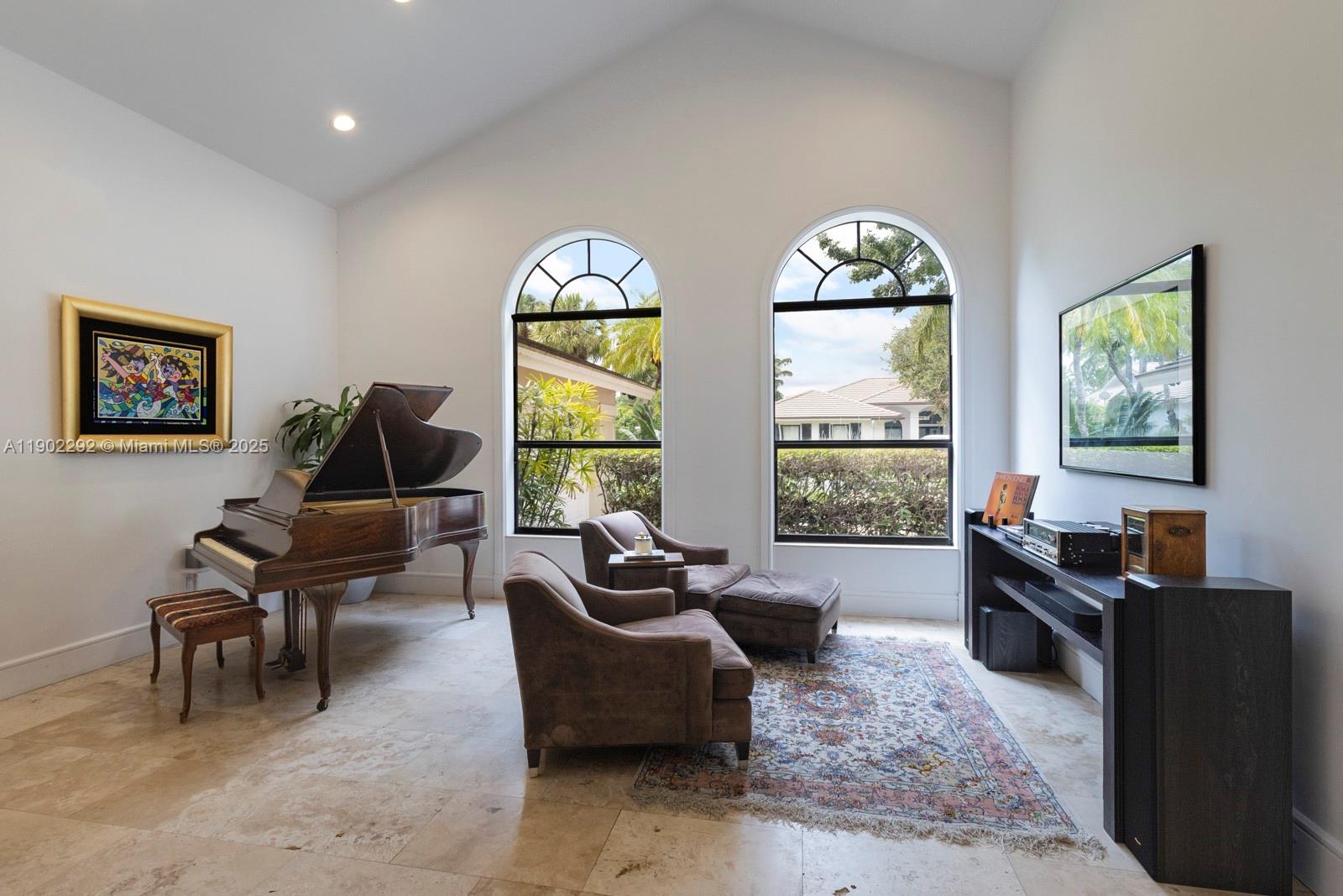 11003 SW 77th Ct Cir Pinecrest, FL 33156