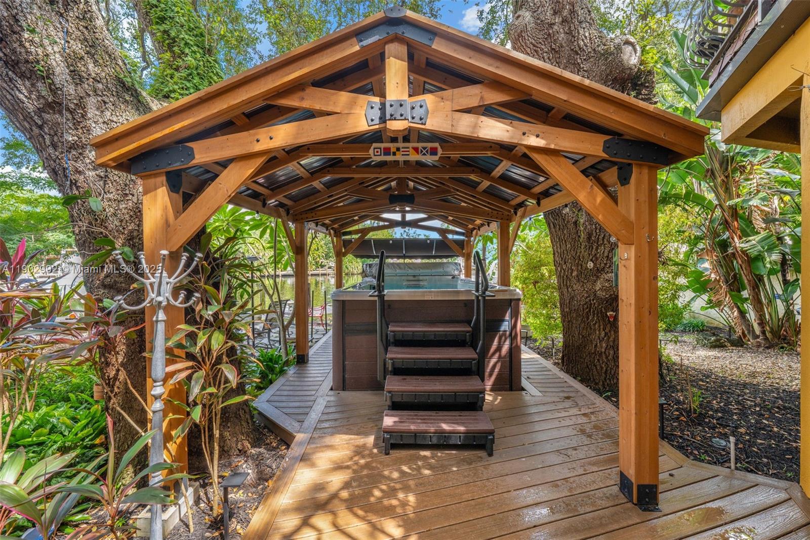 1115 SW 5th Pl Fort Lauderdale, FL 33312