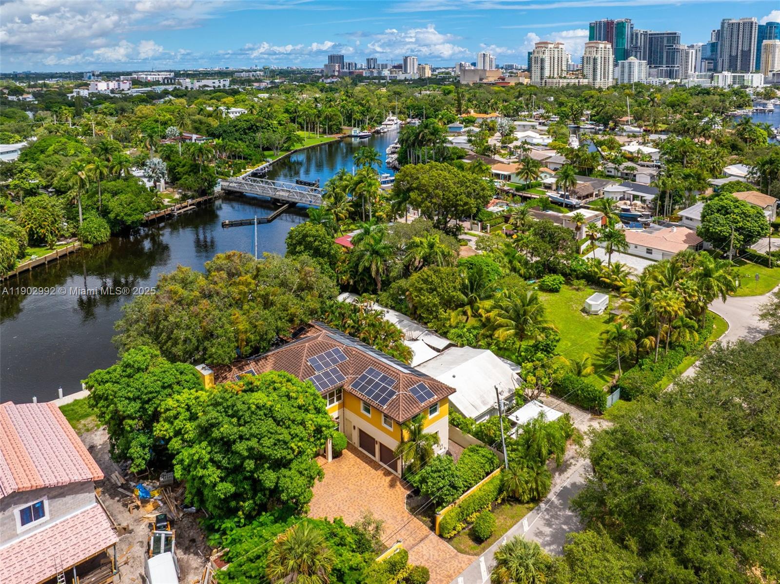 1115 SW 5th Pl Fort Lauderdale, FL 33312