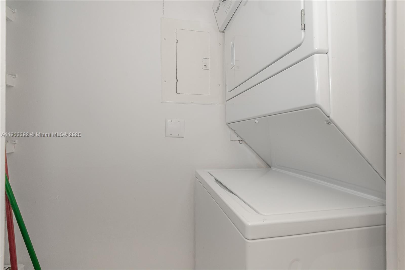 image Yacht Club At Portofino15