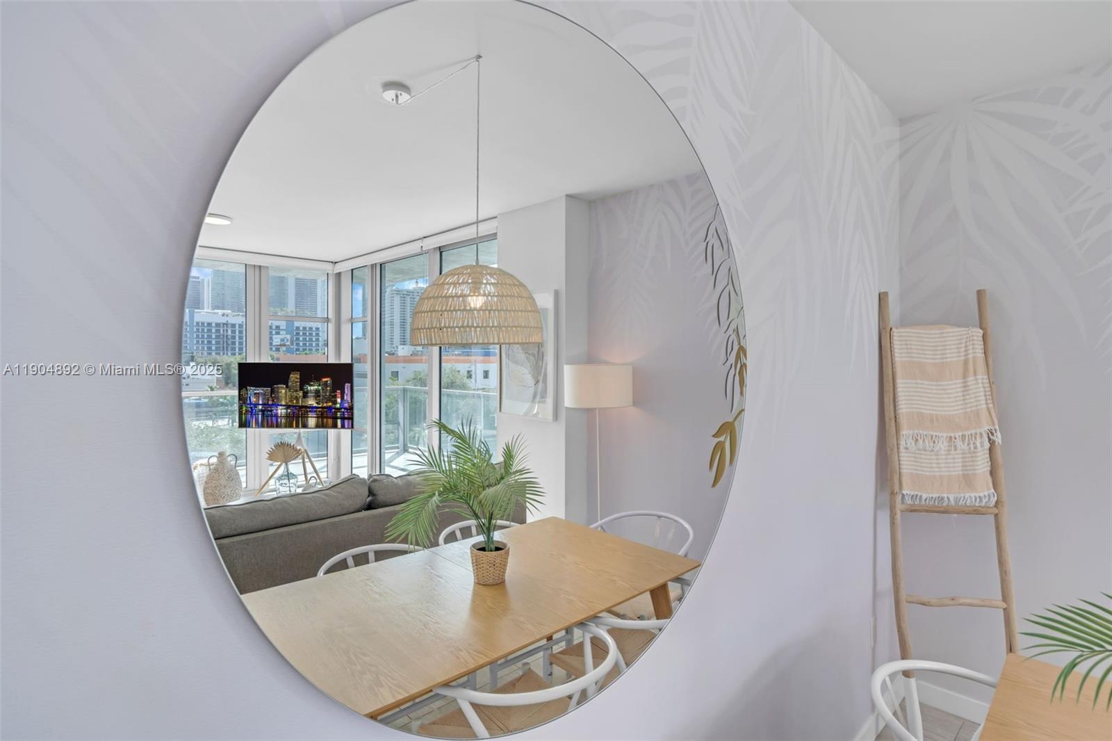 image Quadro Condo14