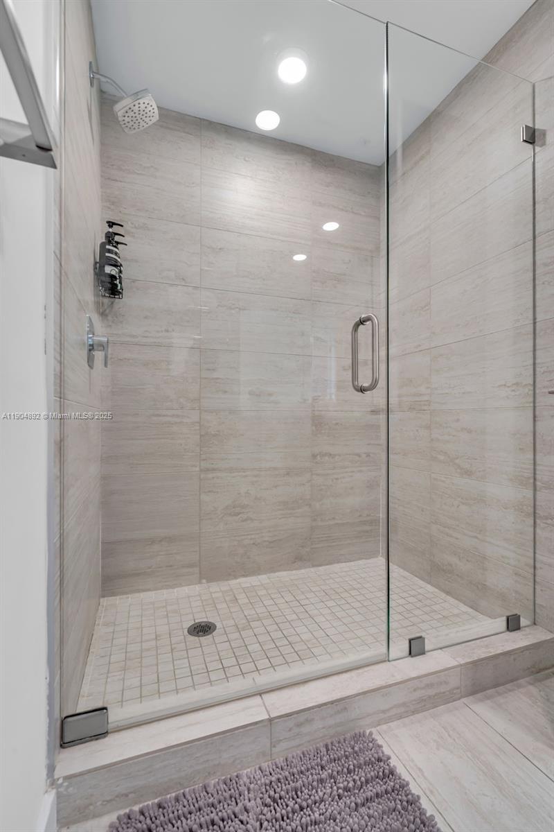 image Quadro Condo18