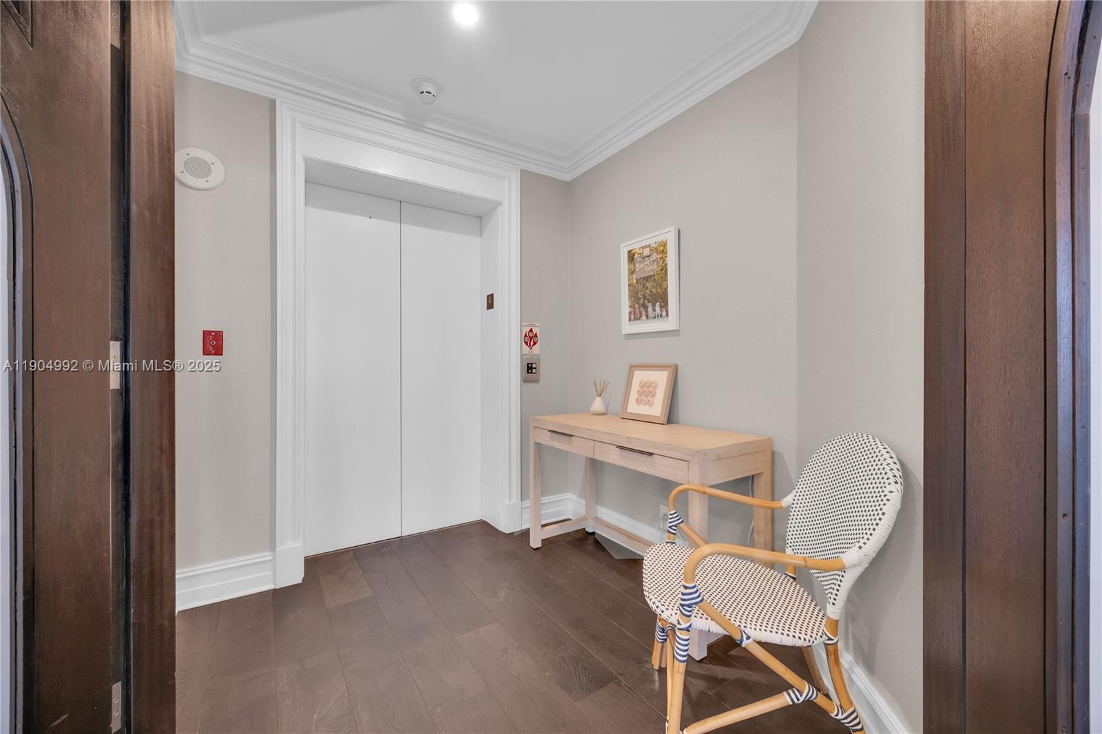 10 Edgewater Dr #4F Coral Gables, FL 33133