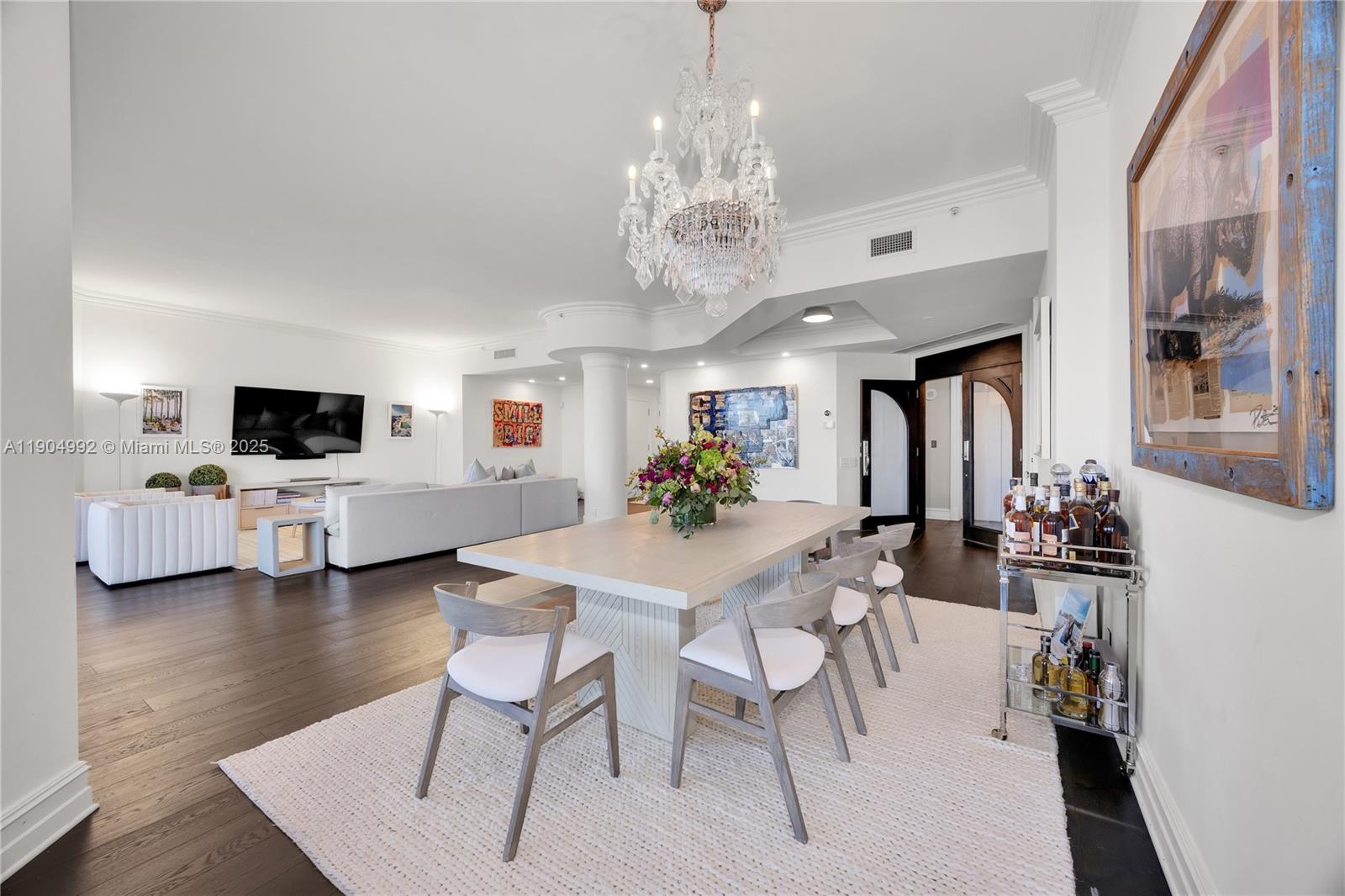 10 Edgewater Dr #4F Coral Gables, FL 33133