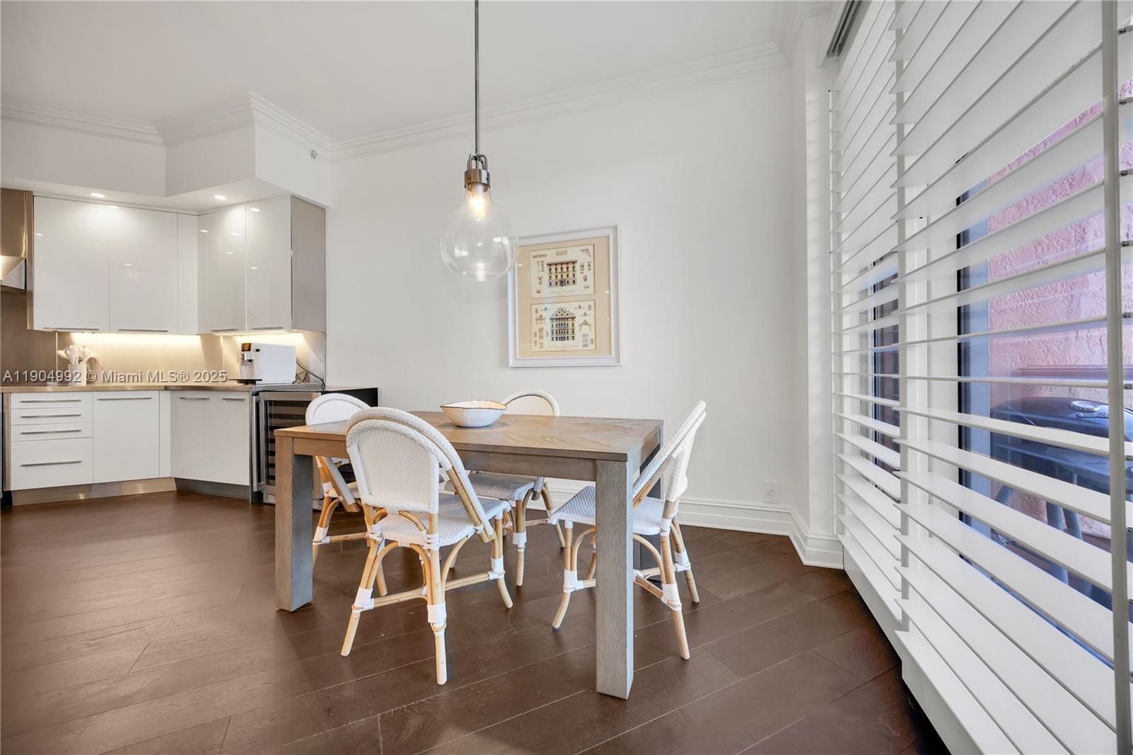 10 Edgewater Dr #4F Coral Gables, FL 33133