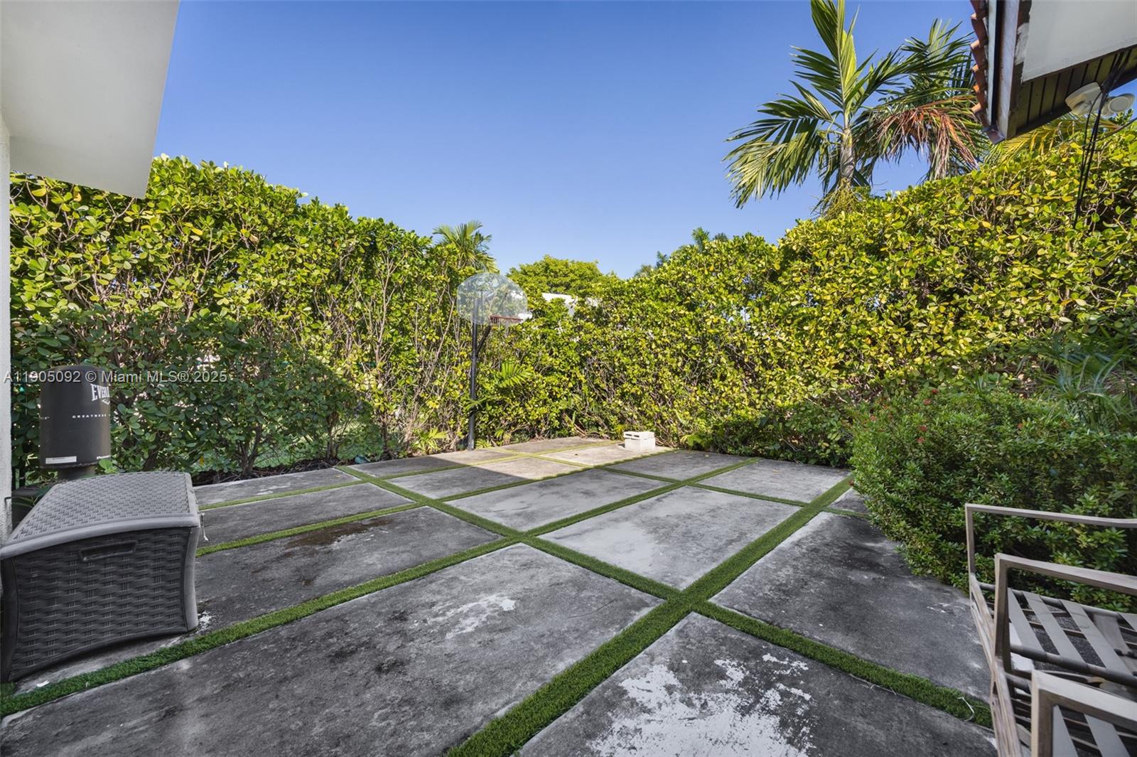 1233 102nd St Bay Harbor Islands, FL 33154