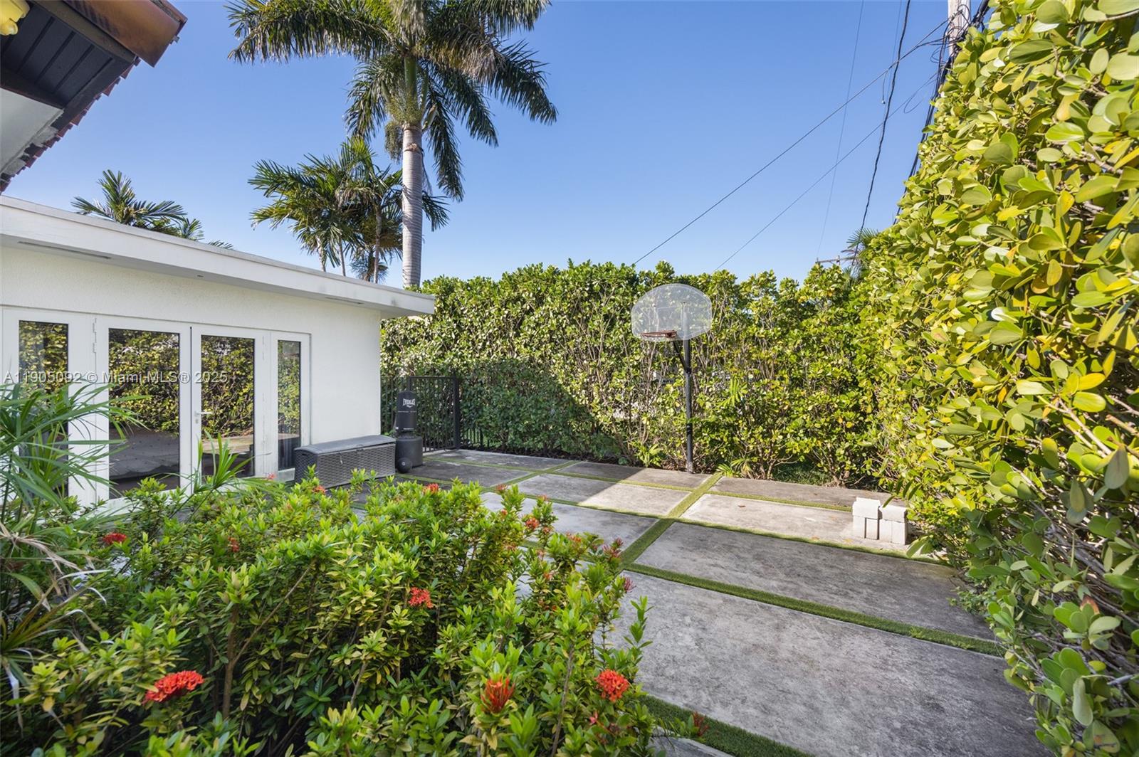 1233 102nd St Bay Harbor Islands, FL 33154