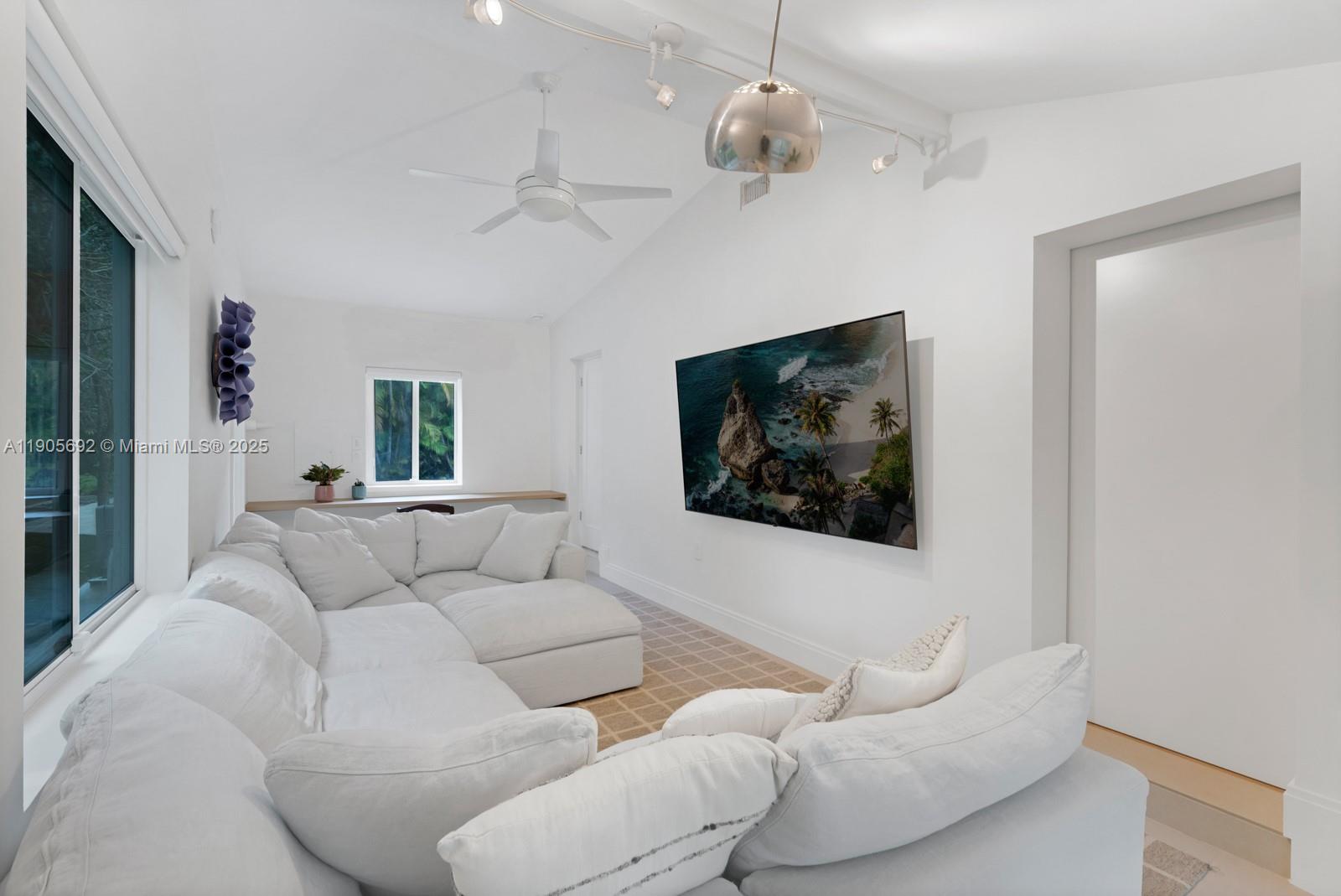 45 NW 96th St Miami Shores, FL 33150