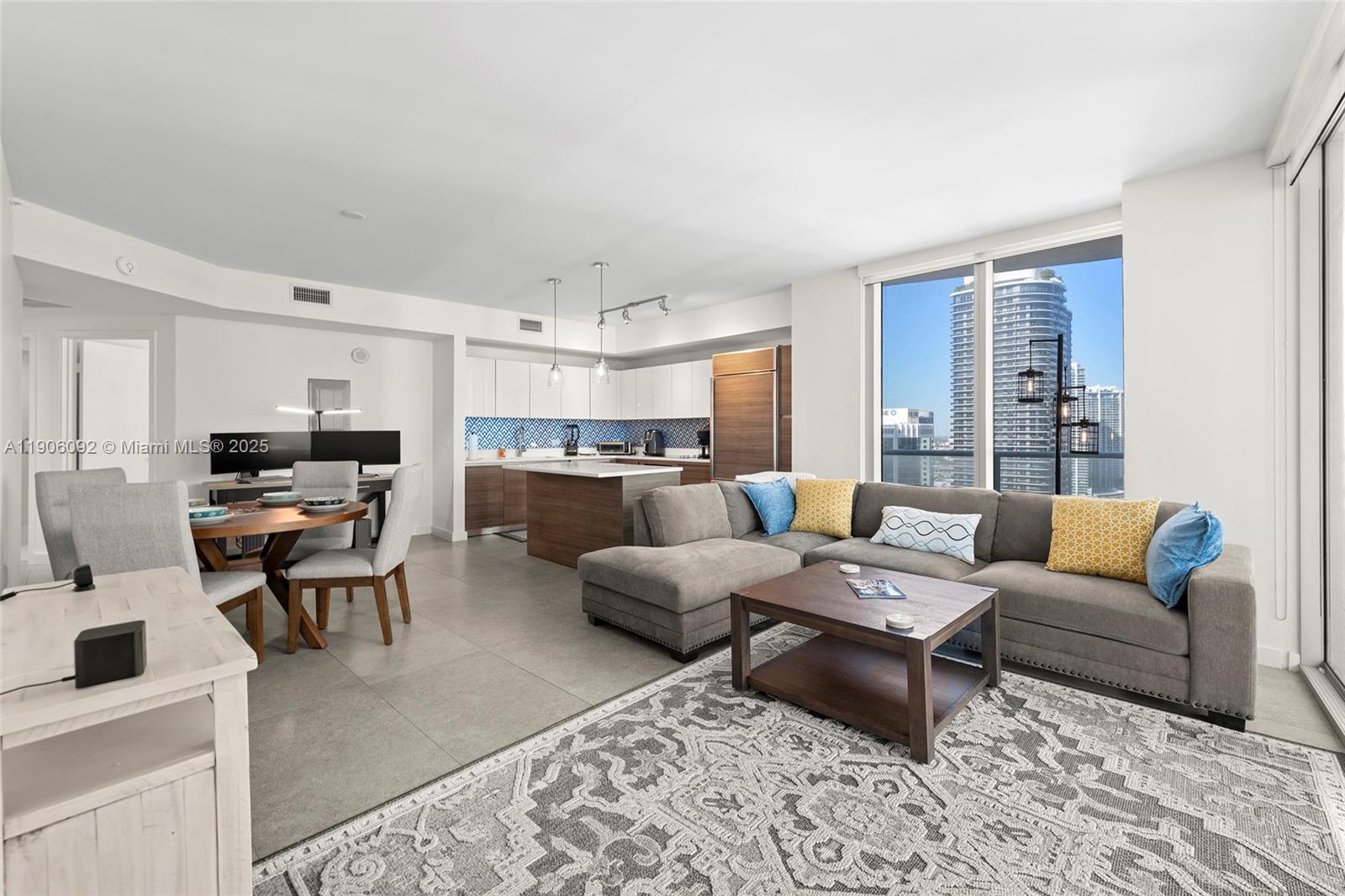 1100 S Miami Ave #2910