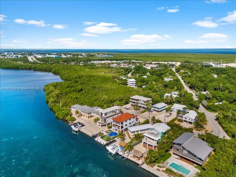 239 Tavernier Dr Tavernier, FL 33070