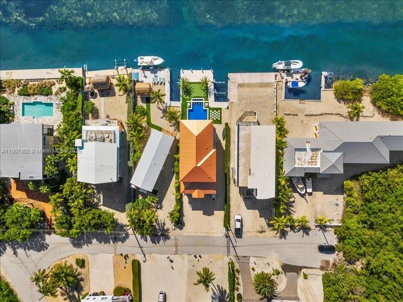 239 Tavernier Dr Tavernier, FL 33070