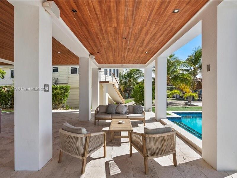 239 Tavernier Dr Tavernier, FL 33070