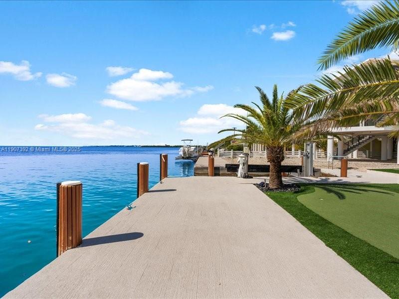 239 Tavernier Dr Tavernier, FL 33070