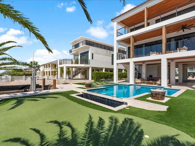 239 Tavernier Dr Tavernier, FL 33070