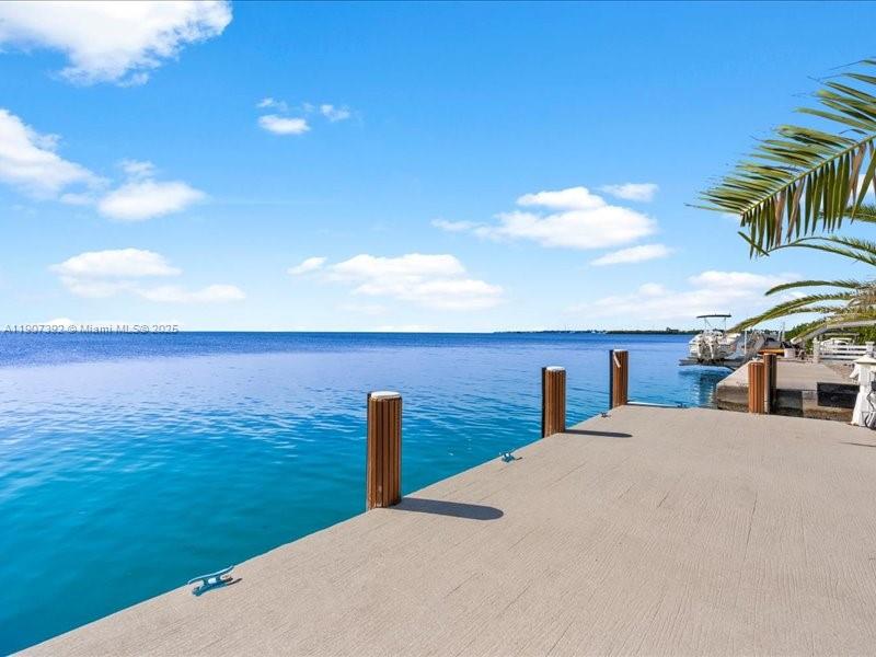 239 Tavernier Dr Tavernier, FL 33070