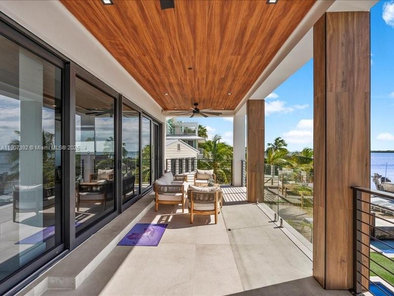 239 Tavernier Dr Tavernier, FL 33070