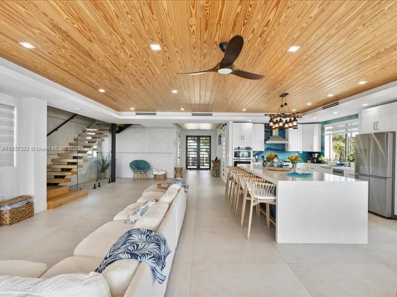 239 Tavernier Dr Tavernier, FL 33070