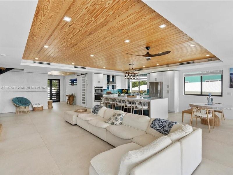 239 Tavernier Dr Tavernier, FL 33070