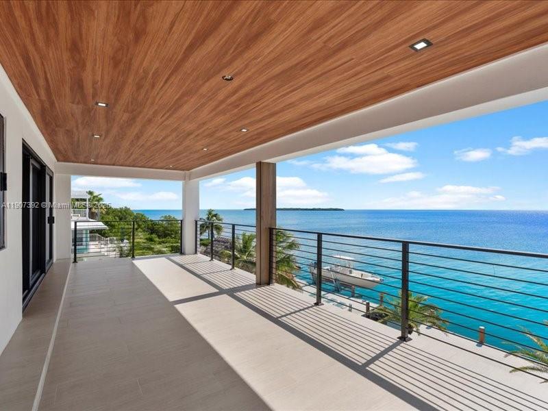 239 Tavernier Dr Tavernier, FL 33070