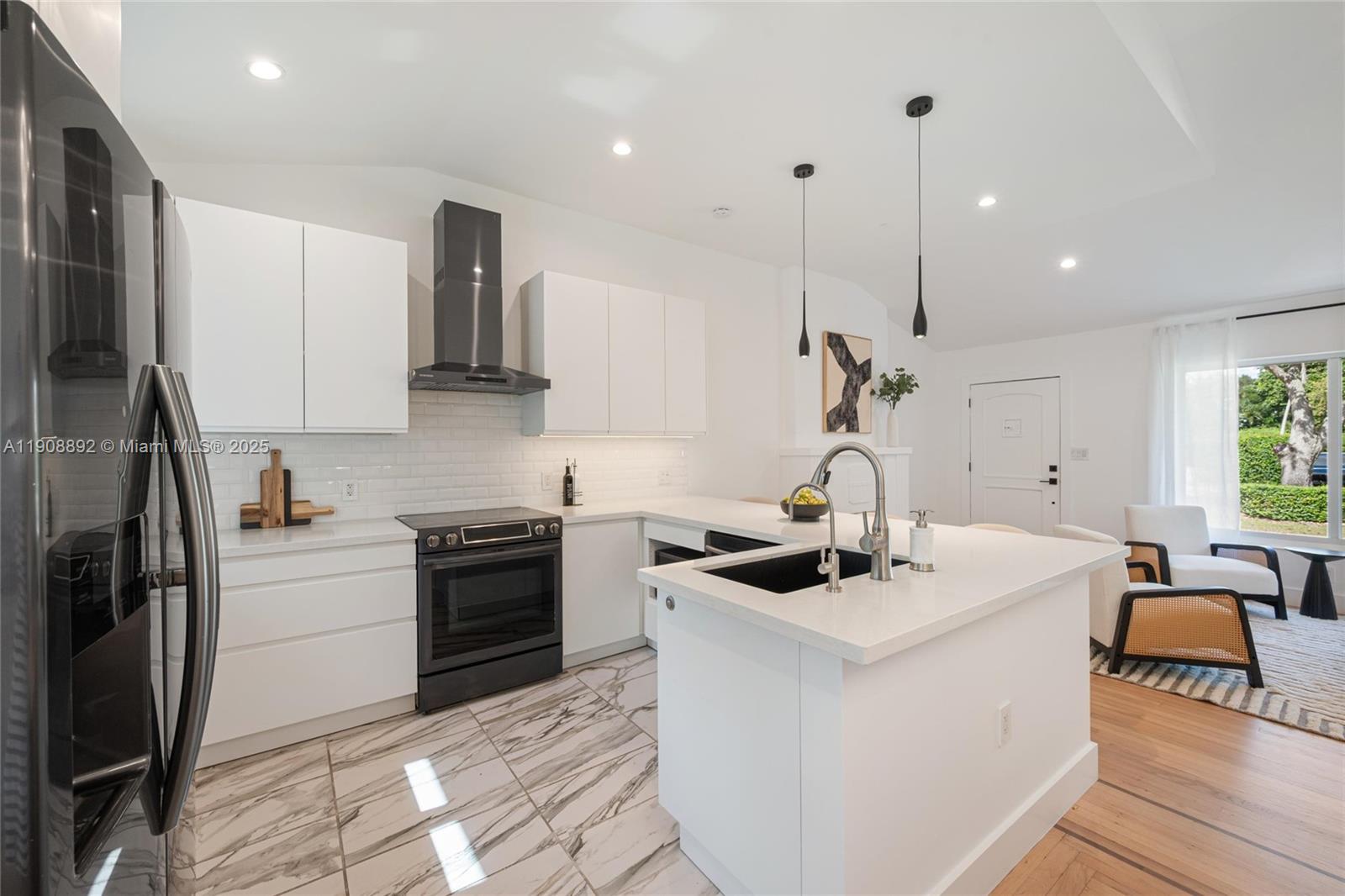 20 NW 93rd St Miami Shores, FL 33150