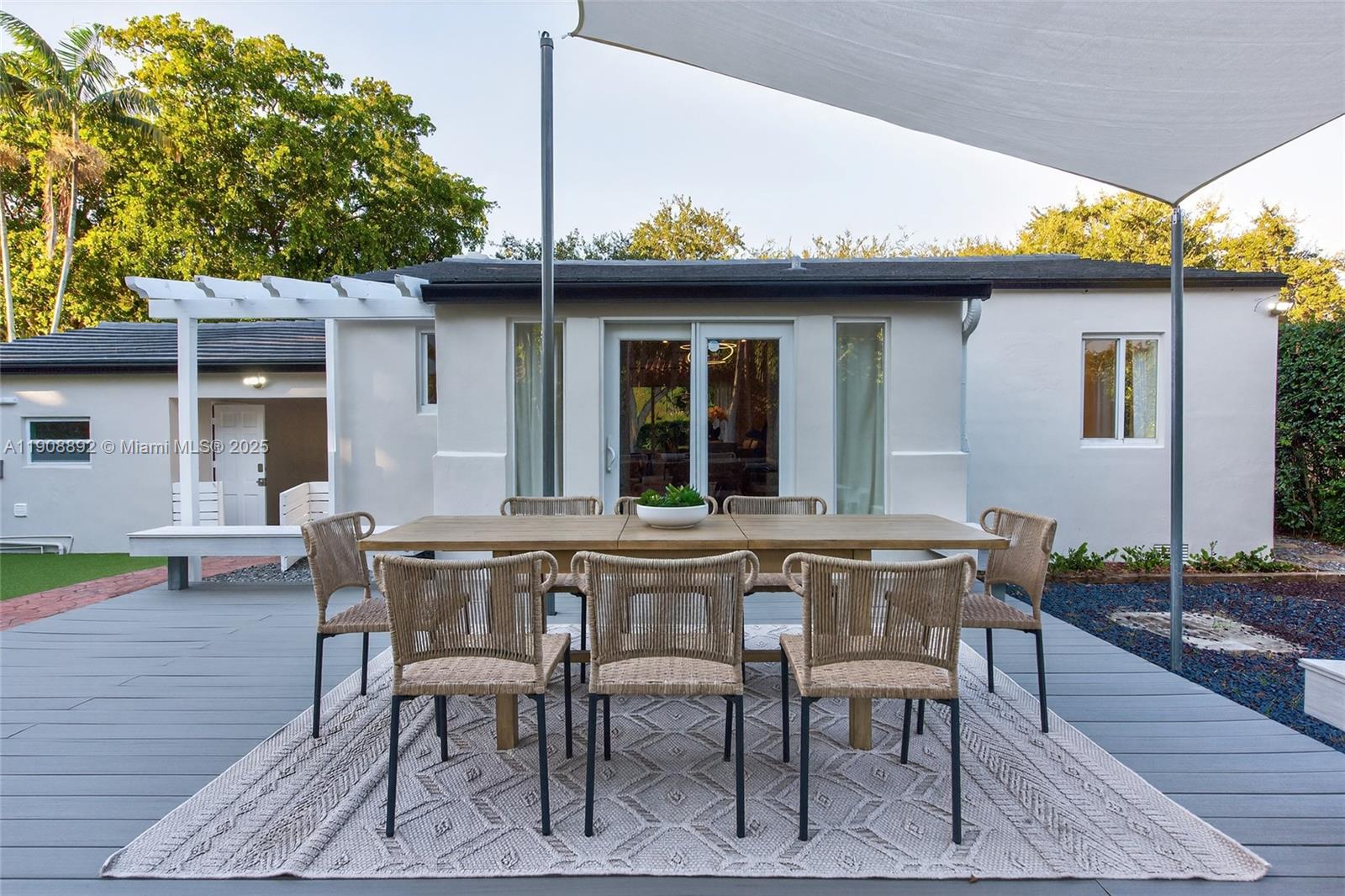 20 NW 93rd St Miami Shores, FL 33150