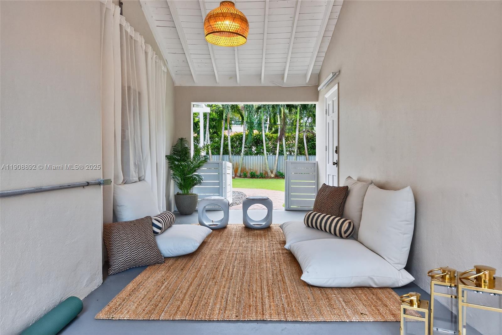 20 NW 93rd St Miami Shores, FL 33150