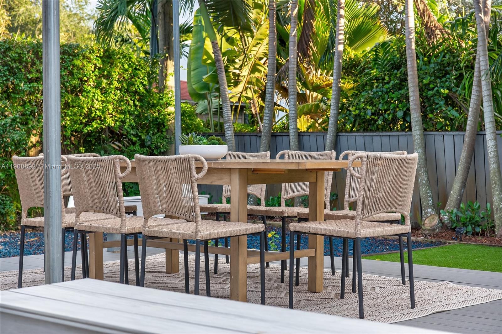 20 NW 93rd St Miami Shores, FL 33150