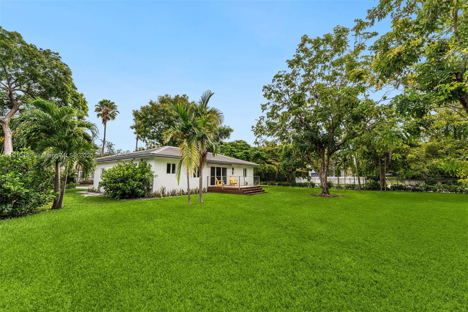 810 NW 7th St Miami, FL 33136