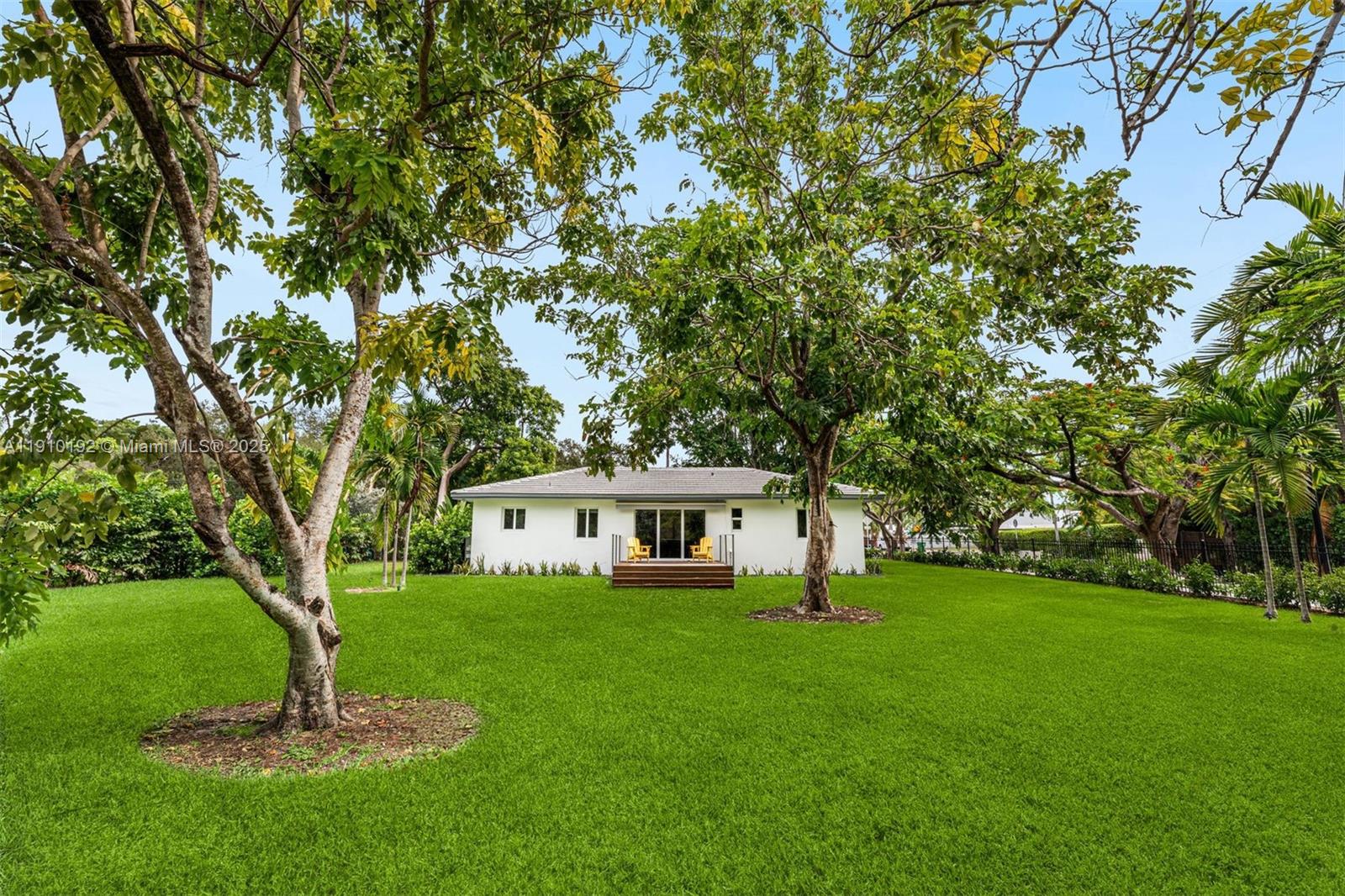 810 NW 7th St Miami, FL 33136