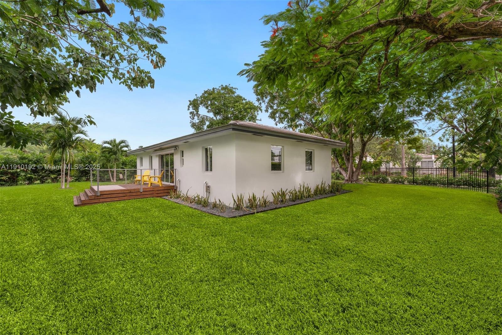 810 NW 7th St Miami, FL 33136