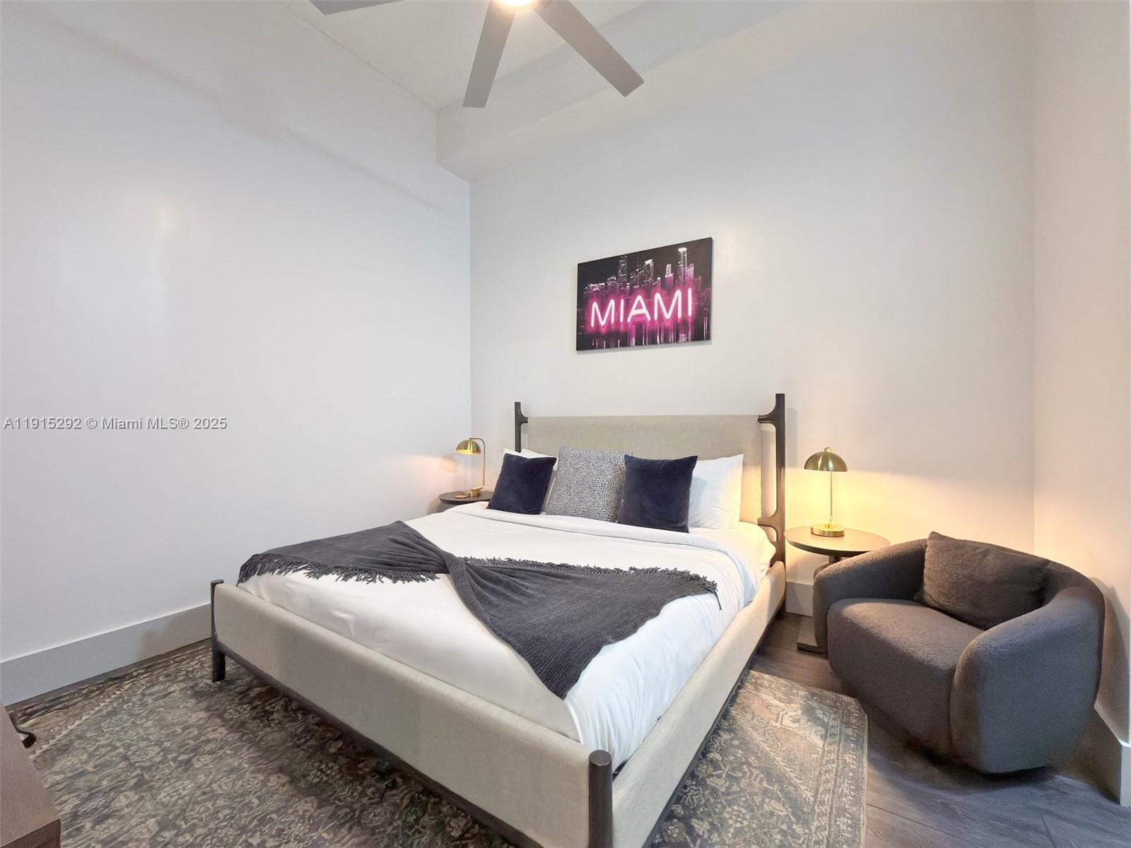 1200 Brickell Bay Dr #1406 Miami, FL 33131