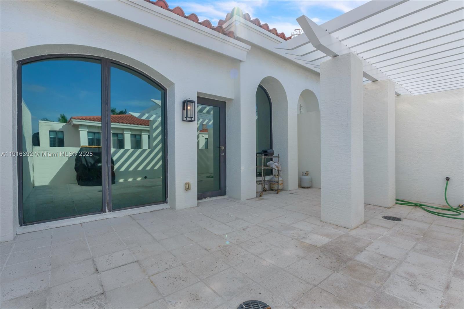 1162 98th St #4 Bay Harbor Islands, FL 33154