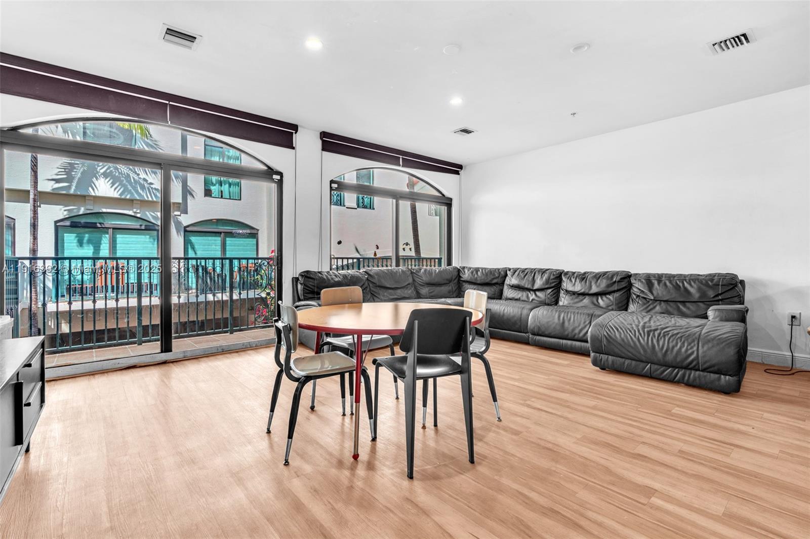 1162 98th St #4 Bay Harbor Islands, FL 33154